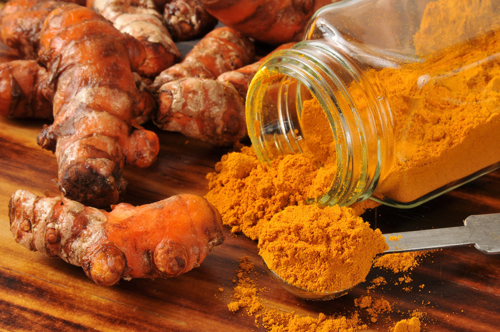 8 Incredible Health Benefits of Curcumin